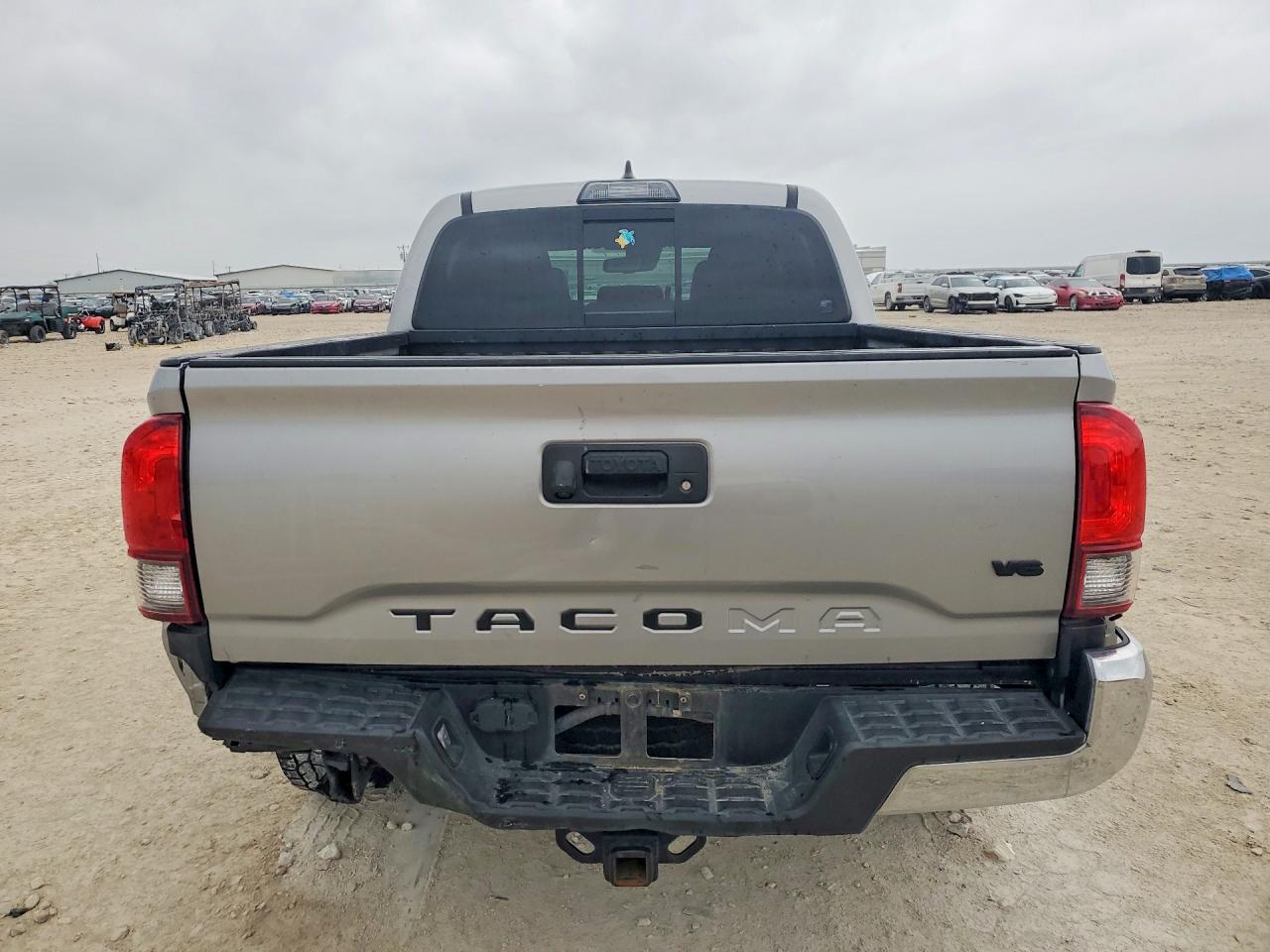 2018 TOYOTA TACOMA
