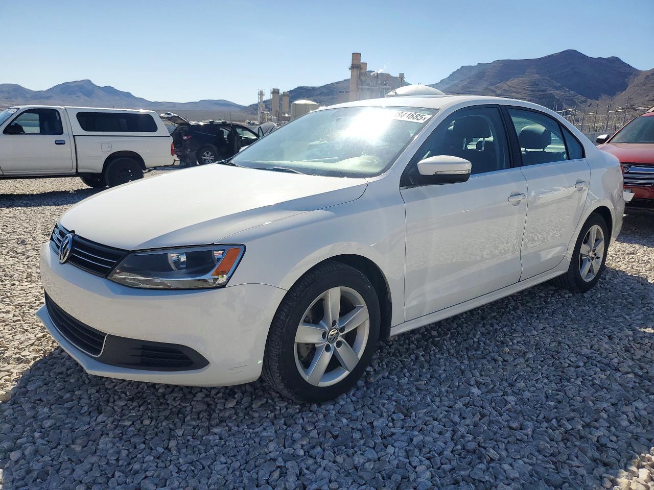 2014 VOLKSWAGEN JETTA