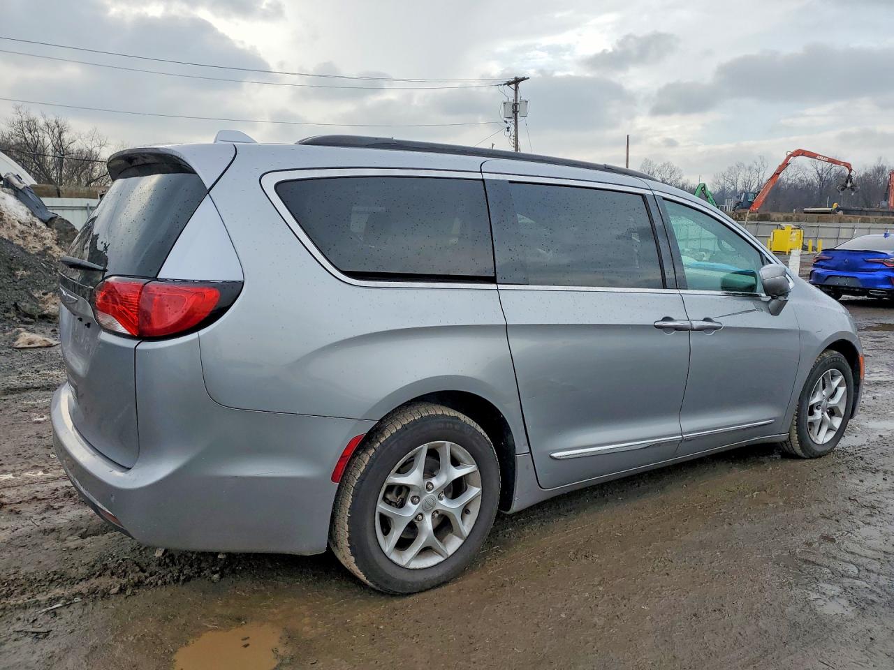 2017 CHRYSLER PACIFICA