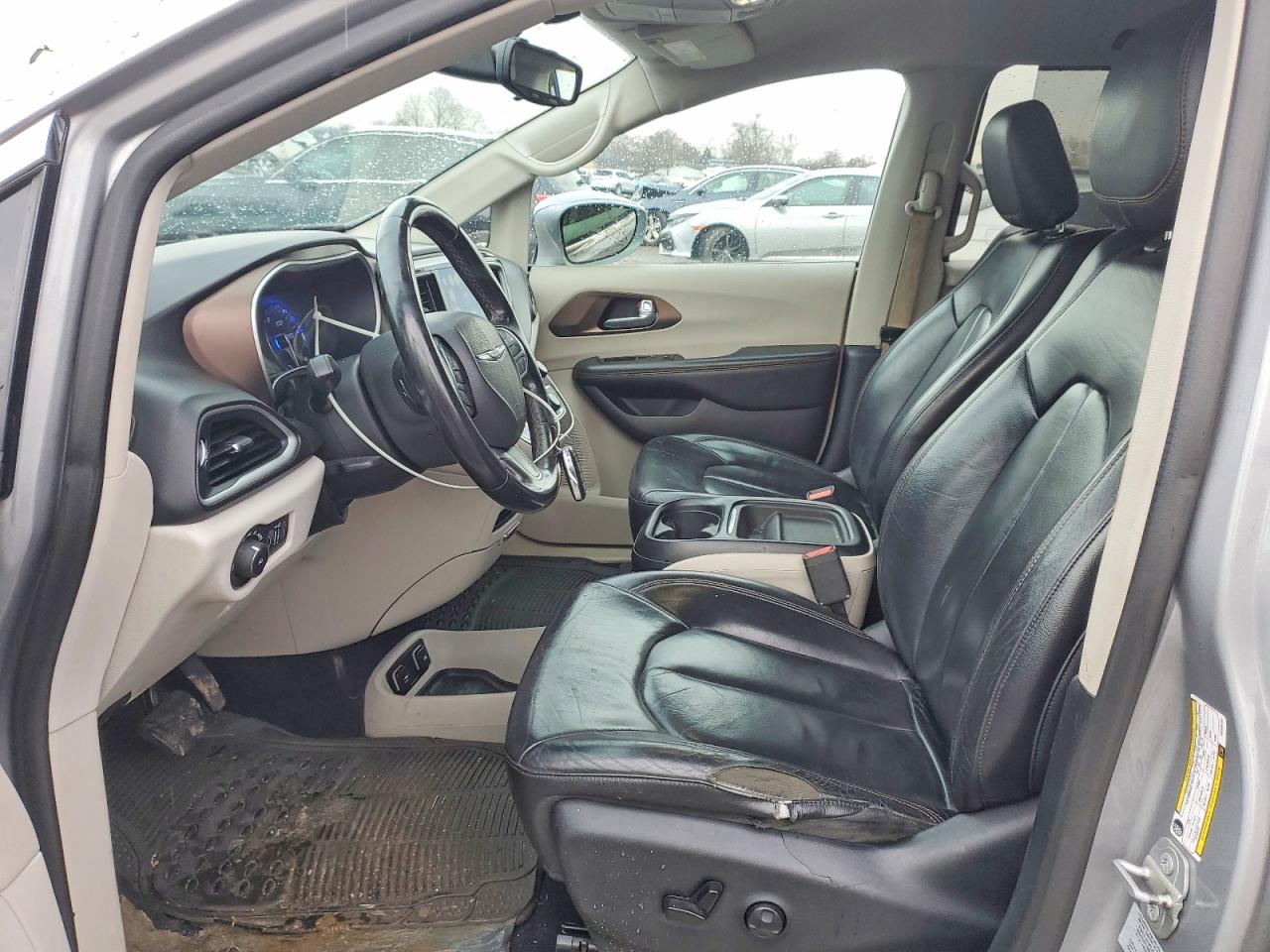 2017 CHRYSLER PACIFICA