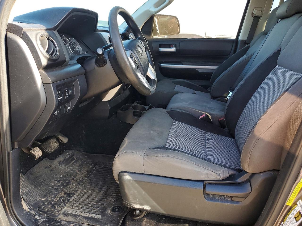 2017 TOYOTA TUNDRA