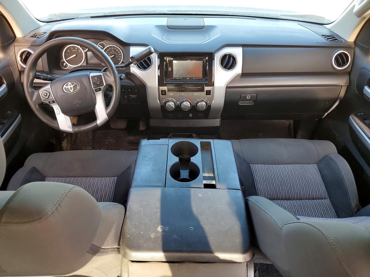 2017 TOYOTA TUNDRA