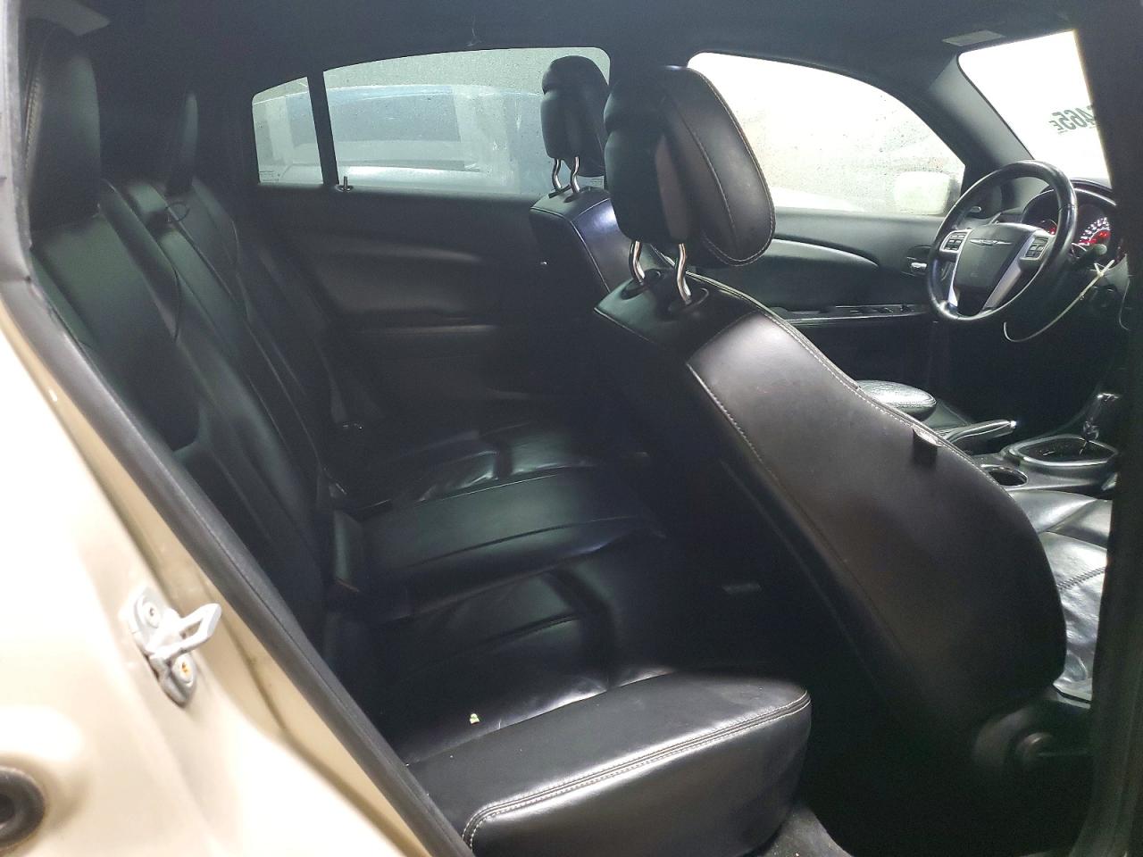 2013 CHRYSLER 200