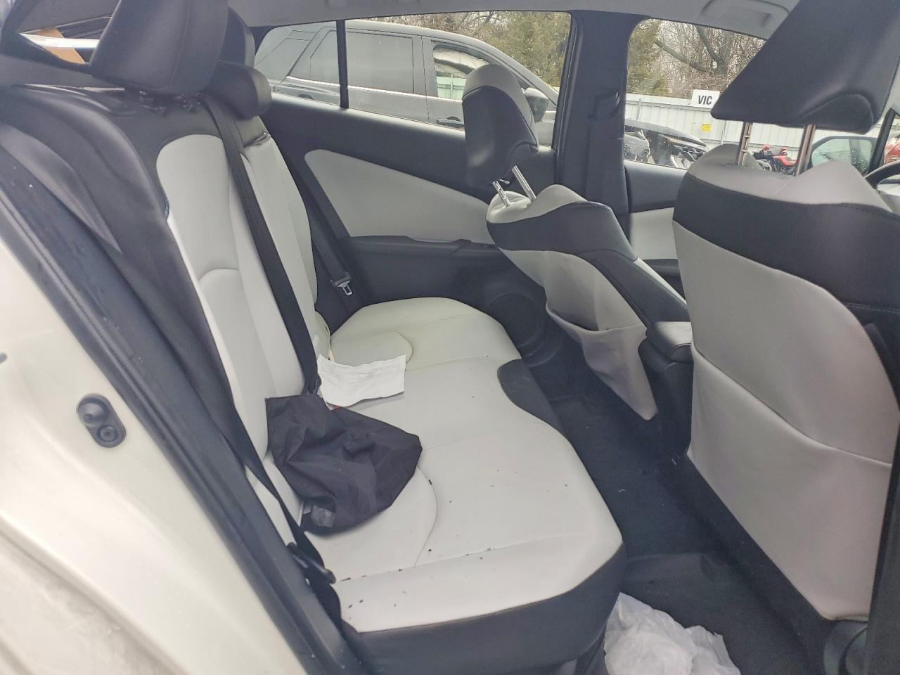 2018 TOYOTA PRIUS