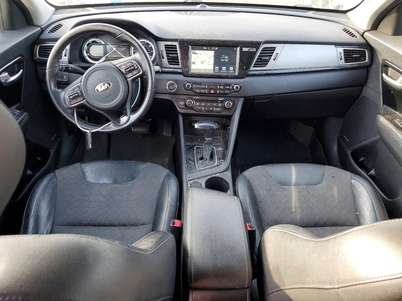 2017 KIA NIRO