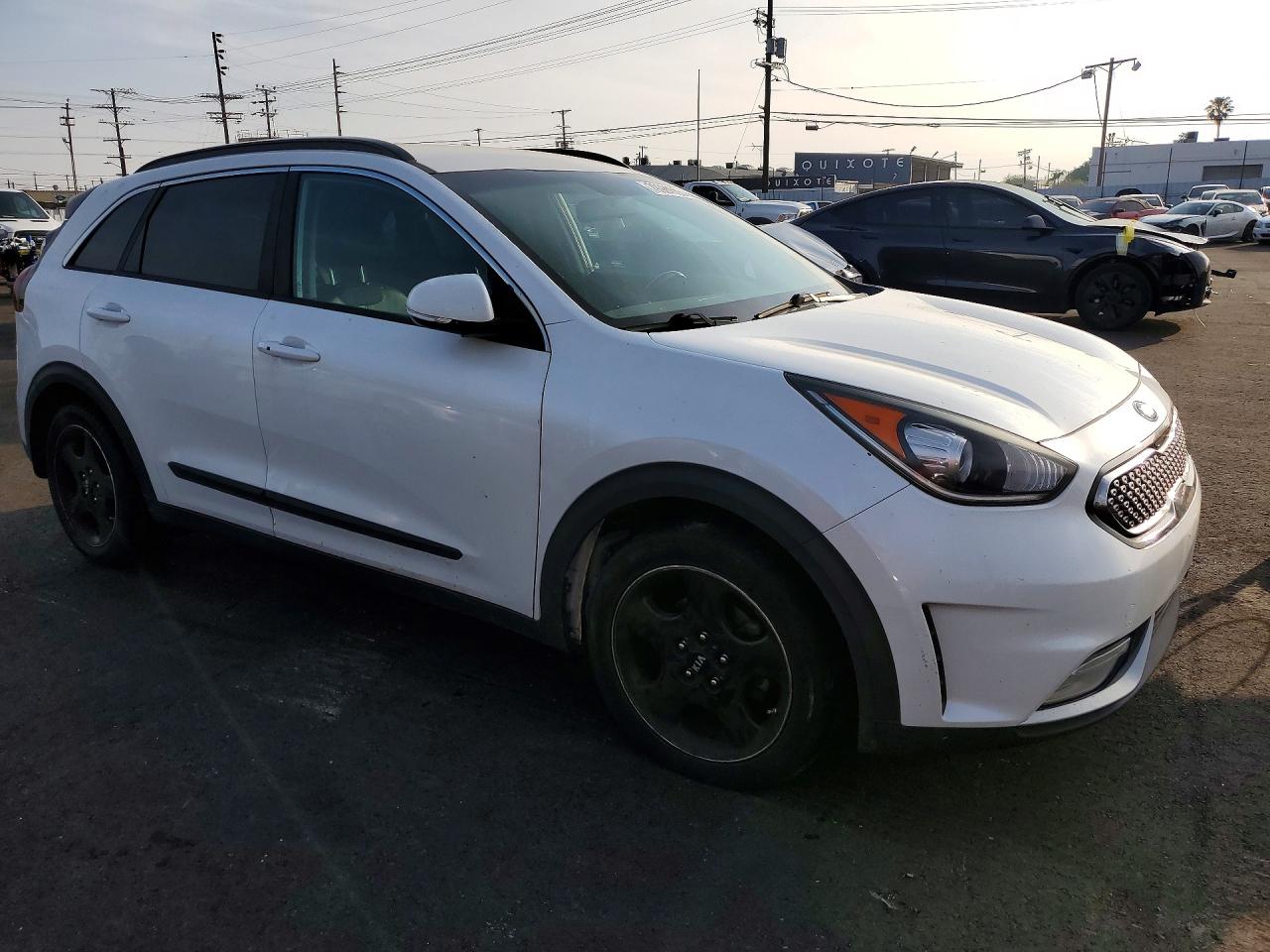 2017 KIA NIRO