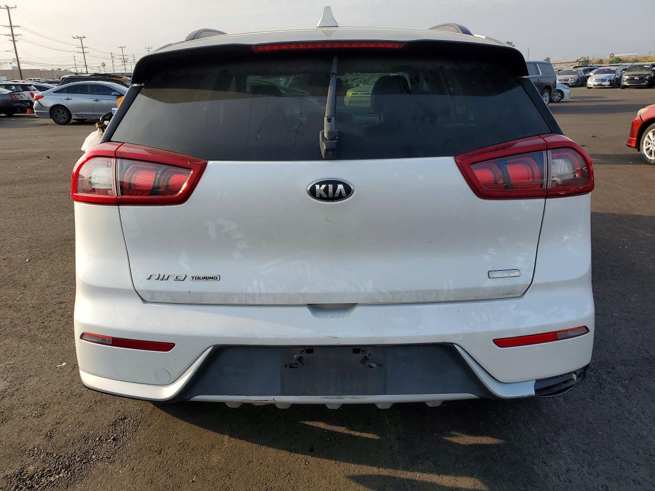 2017 KIA NIRO