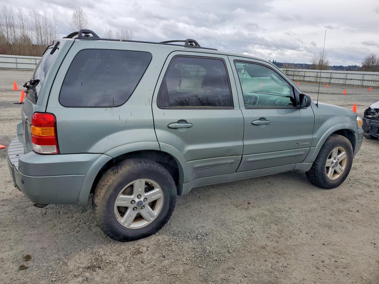 2006 FORD ESCAPE