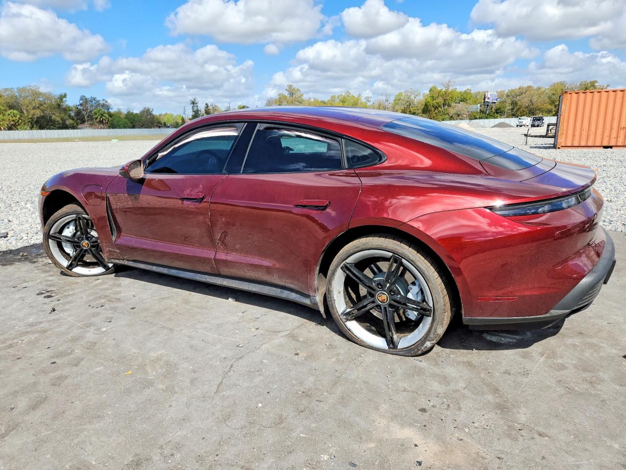 2021 PORSCHE TAYCAN
