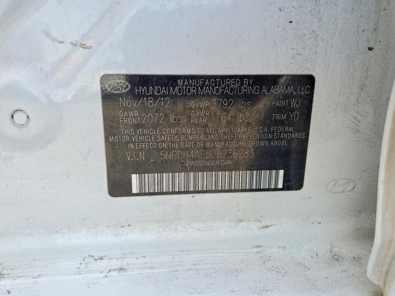 2013 HYUNDAI ELANTRA
