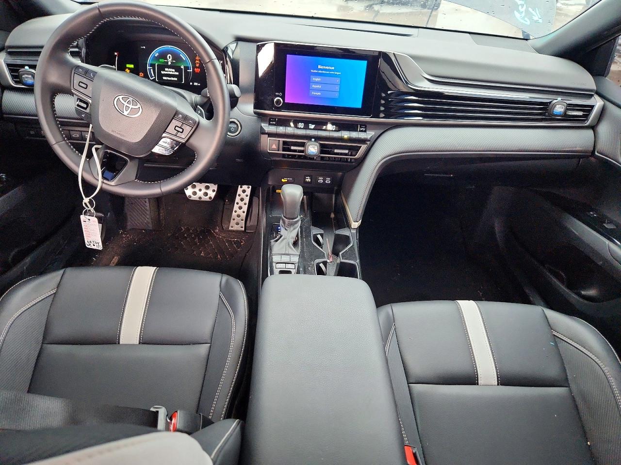 2025 TOYOTA CAMRY