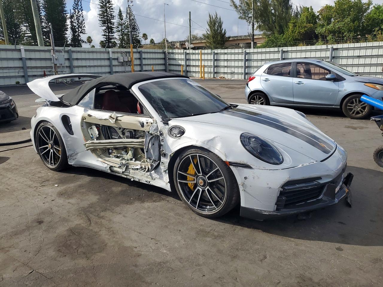 2023 PORSCHE 911