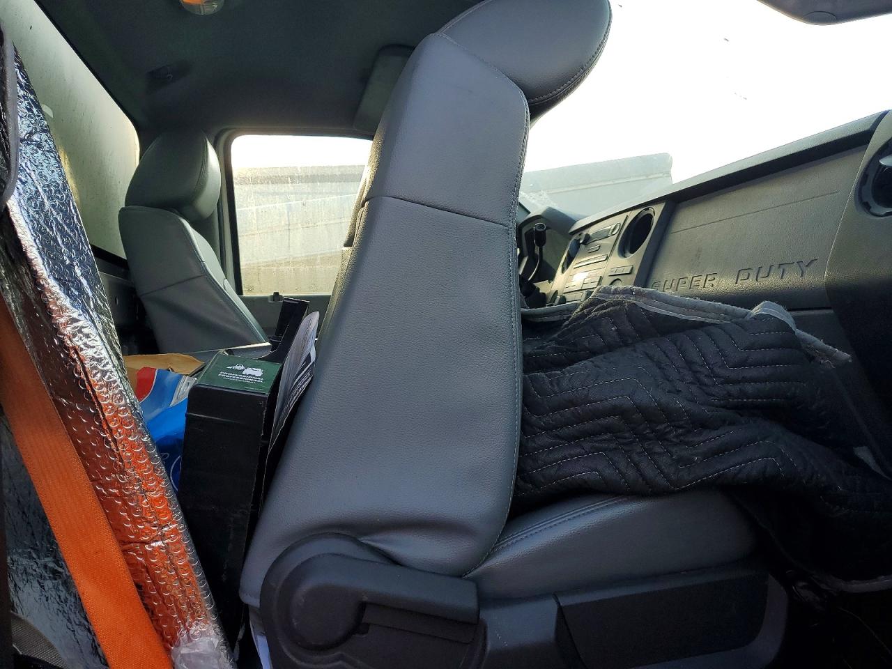 2015 FORD F750 SUPE