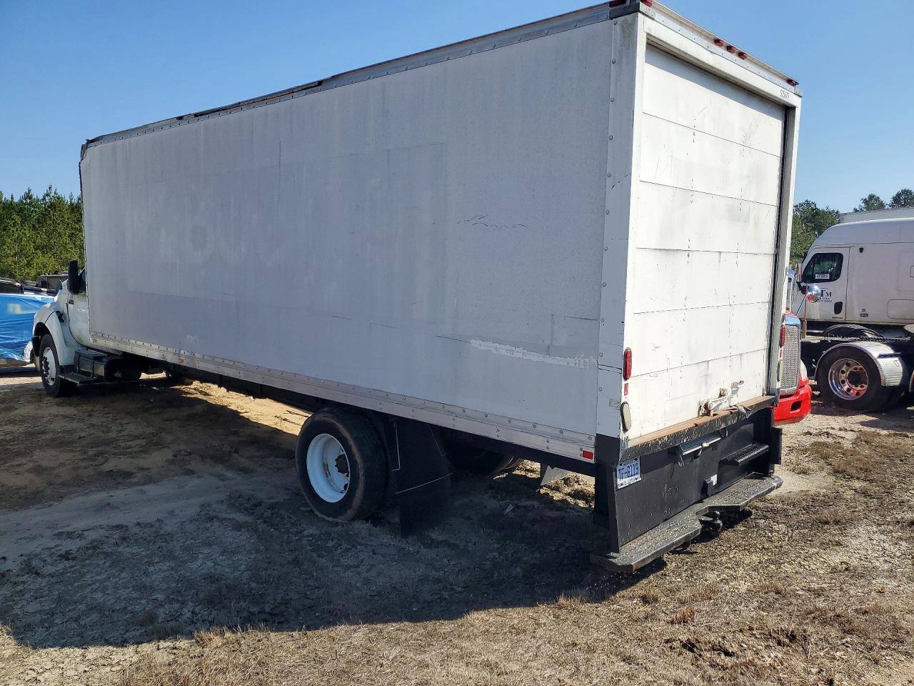 2015 FORD F750 SUPE