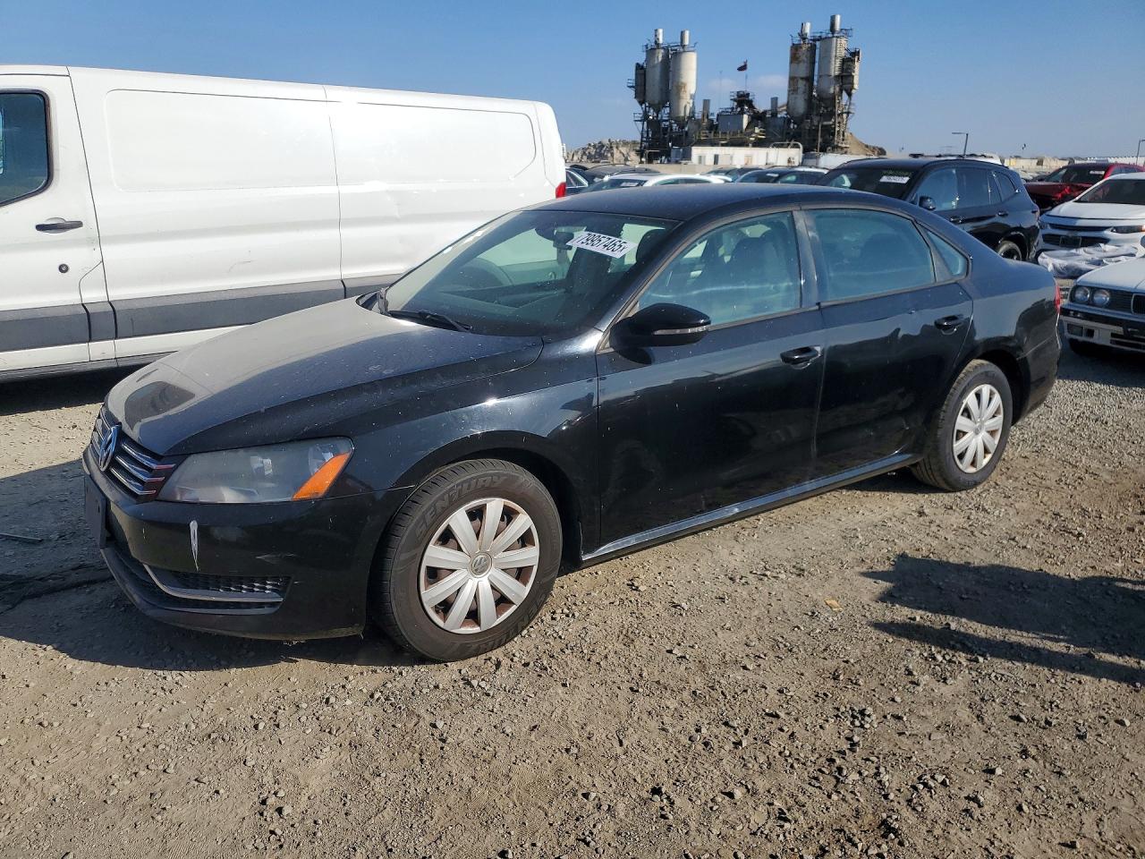 2012 VOLKSWAGEN PASSAT