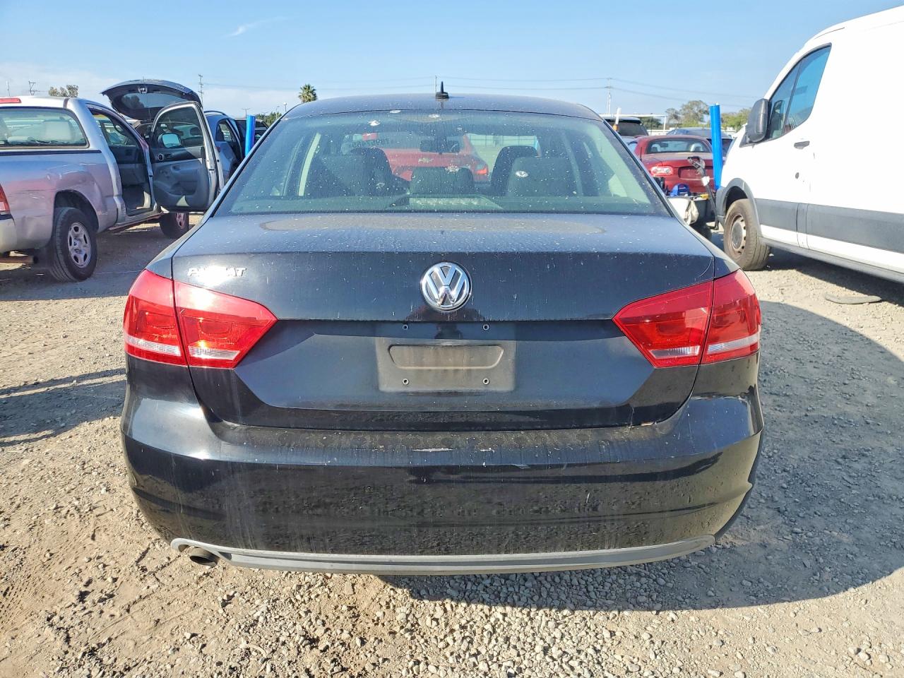 2012 VOLKSWAGEN PASSAT