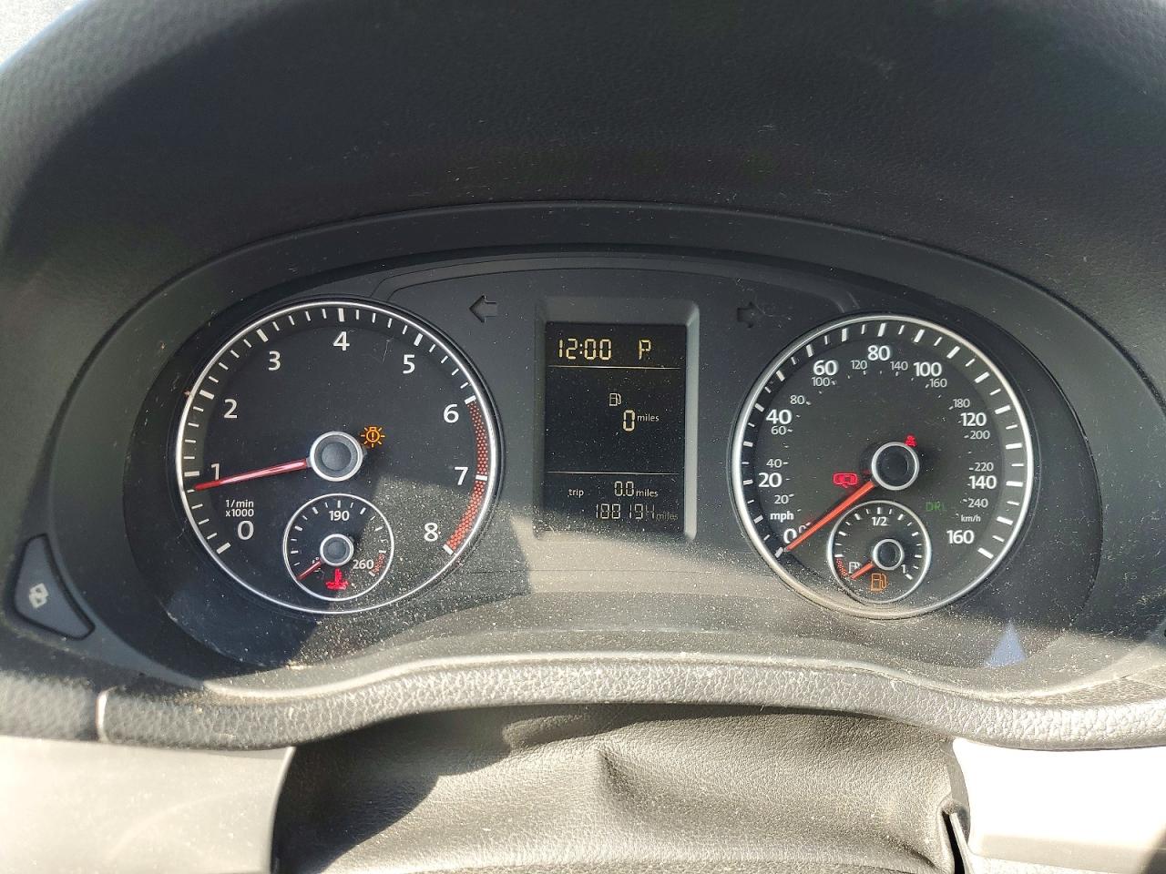 2012 VOLKSWAGEN PASSAT