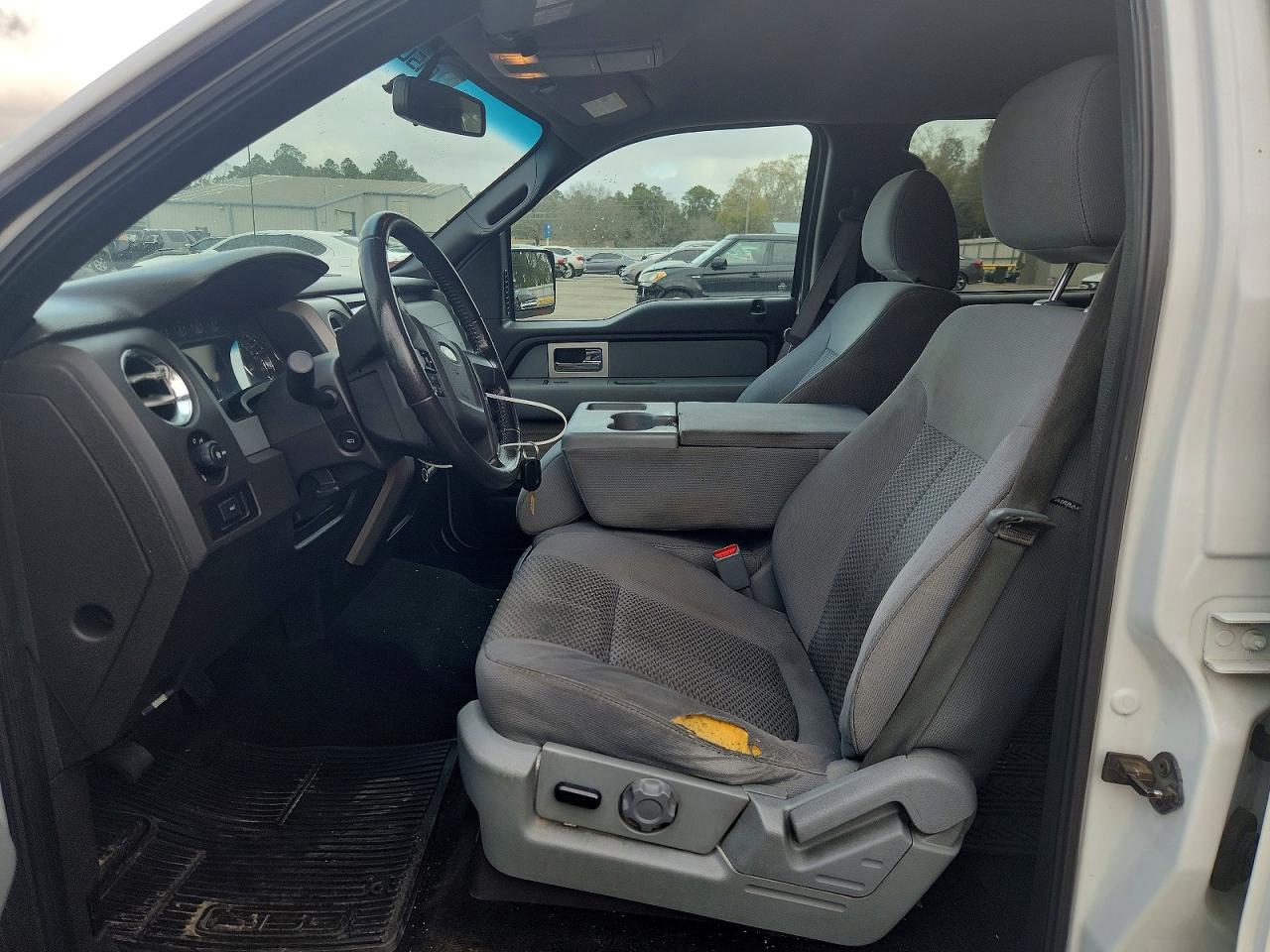 2011 FORD F150