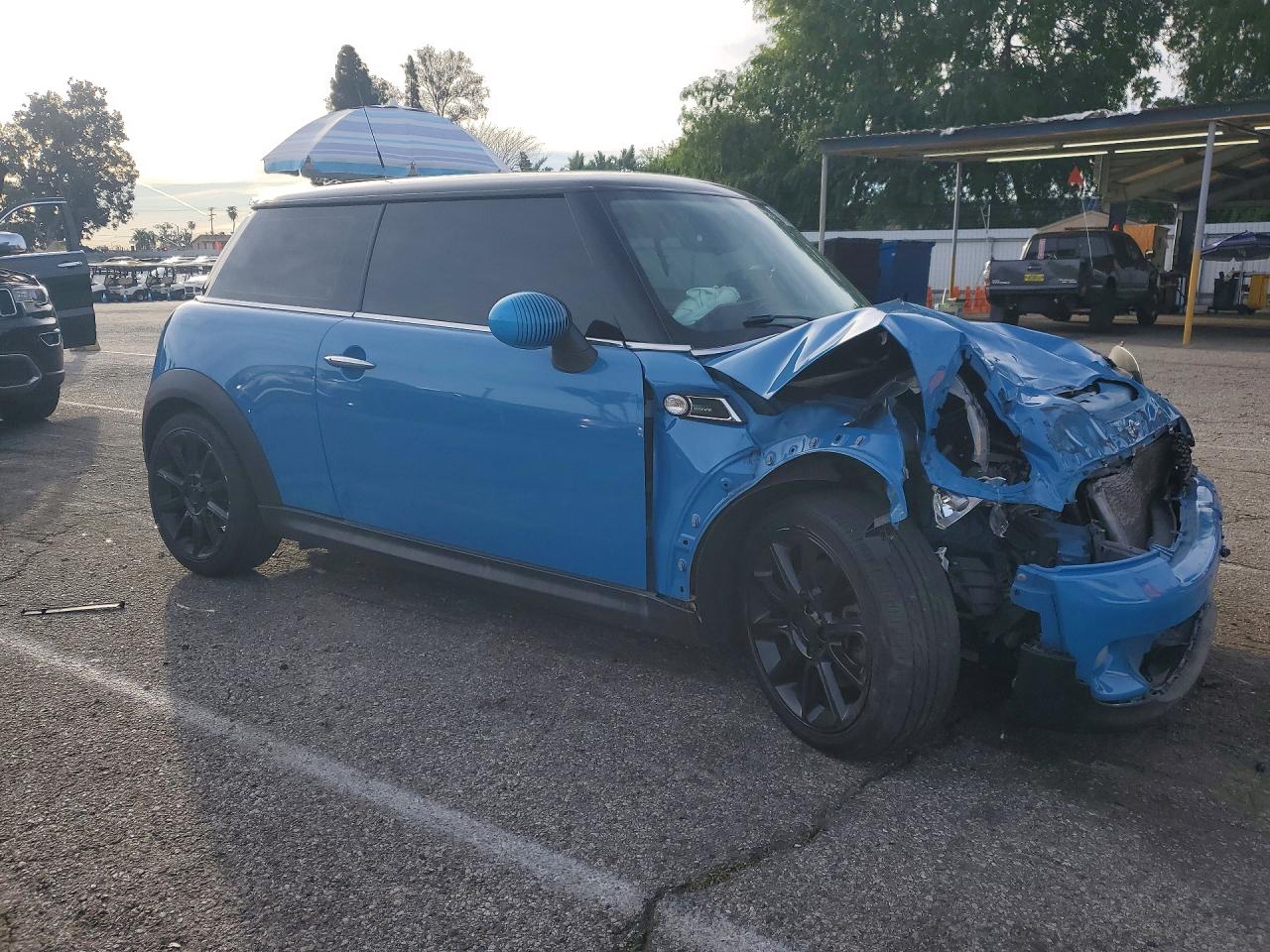 2013 MINI COOPER