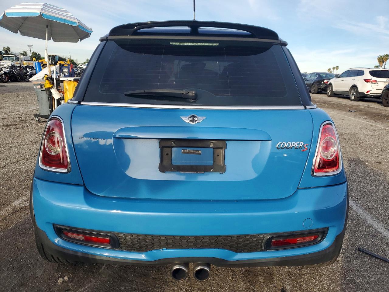 2013 MINI COOPER