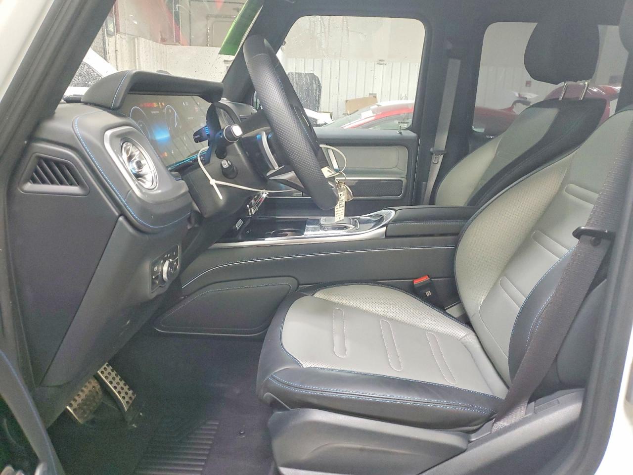 2025 MERCEDES-BENZ G