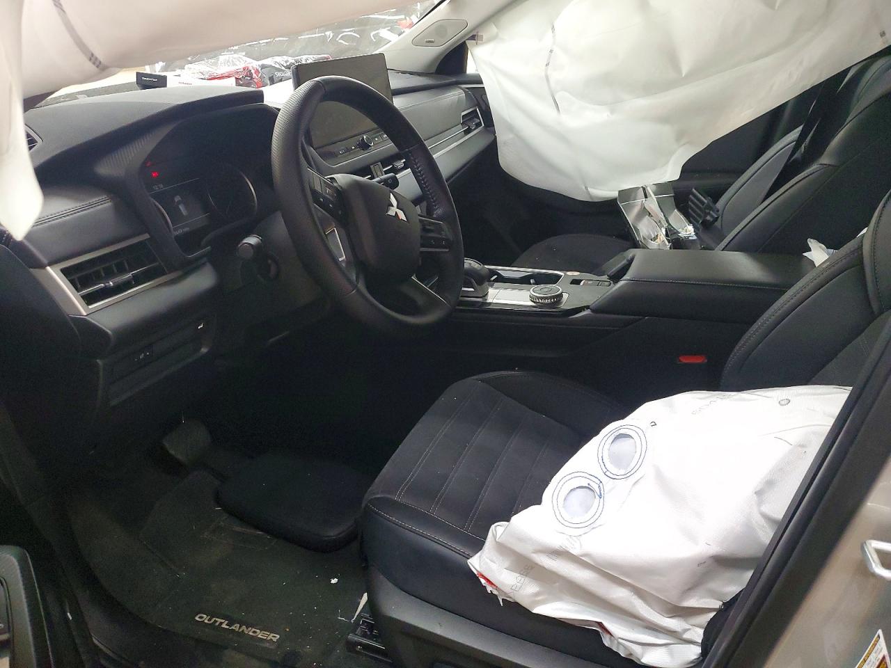 2025 MITSUBISHI OUTLANDER
