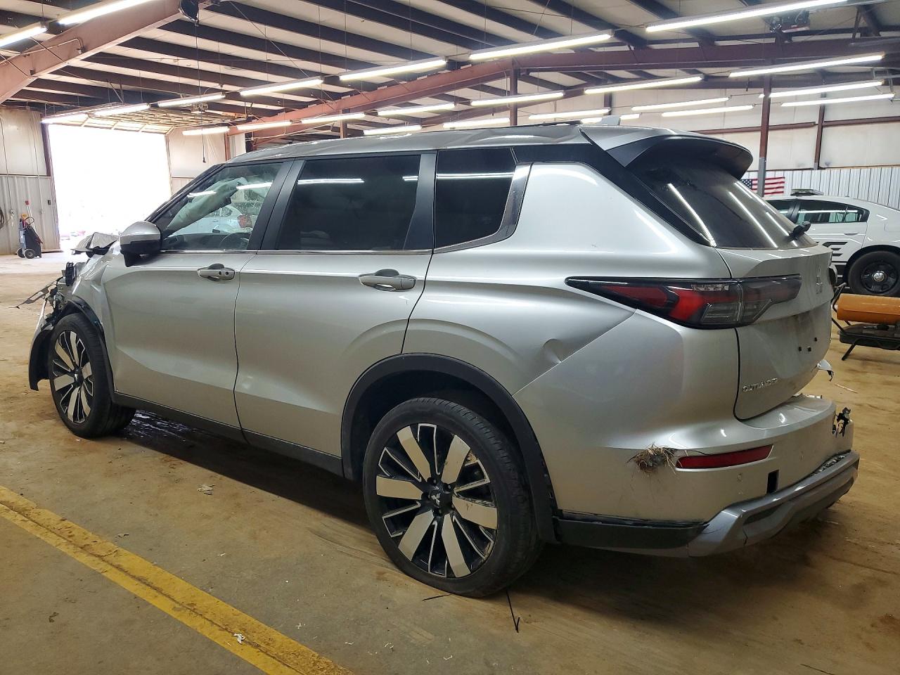 2025 MITSUBISHI OUTLANDER
