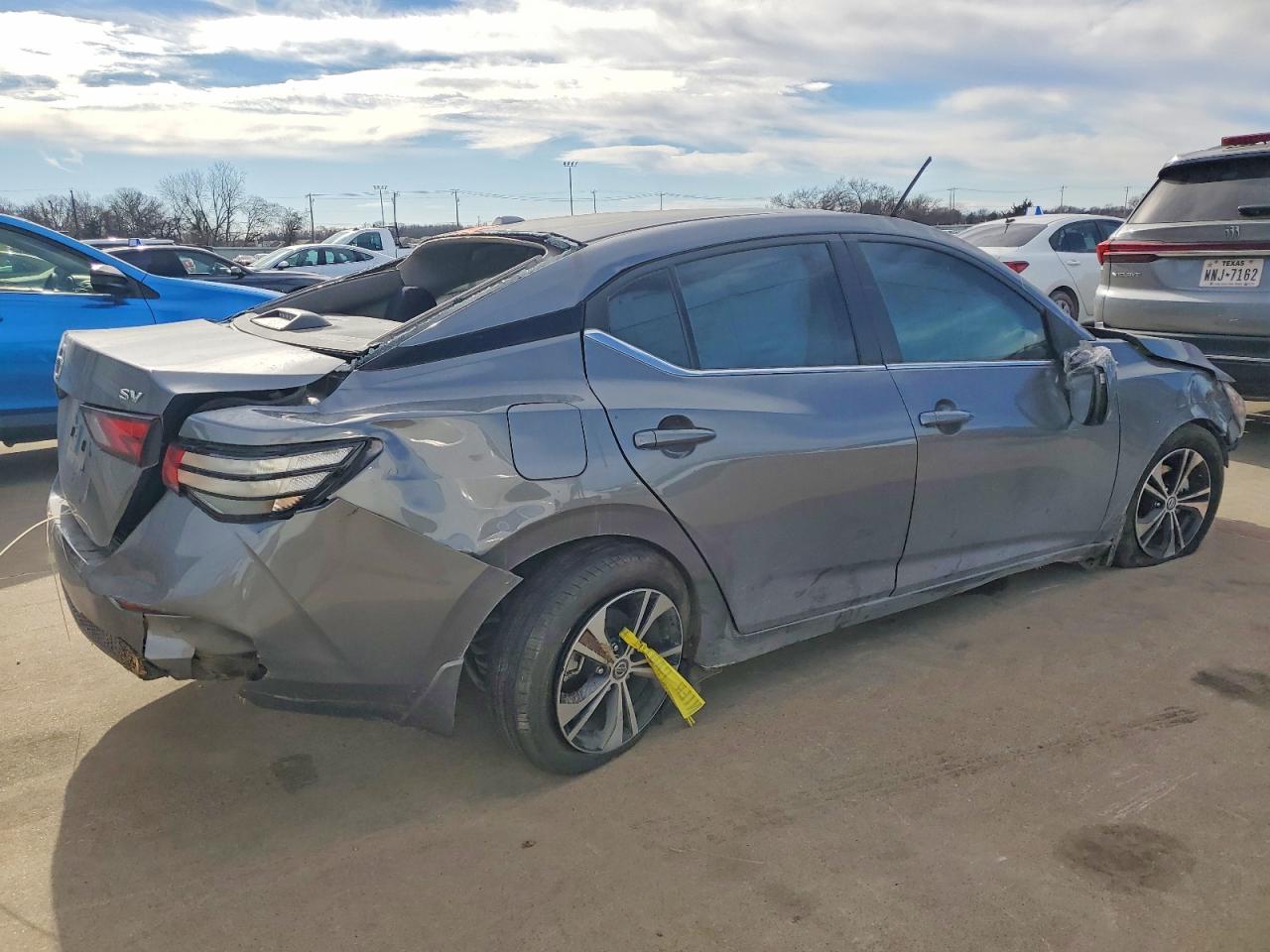 2023 NISSAN SENTRA