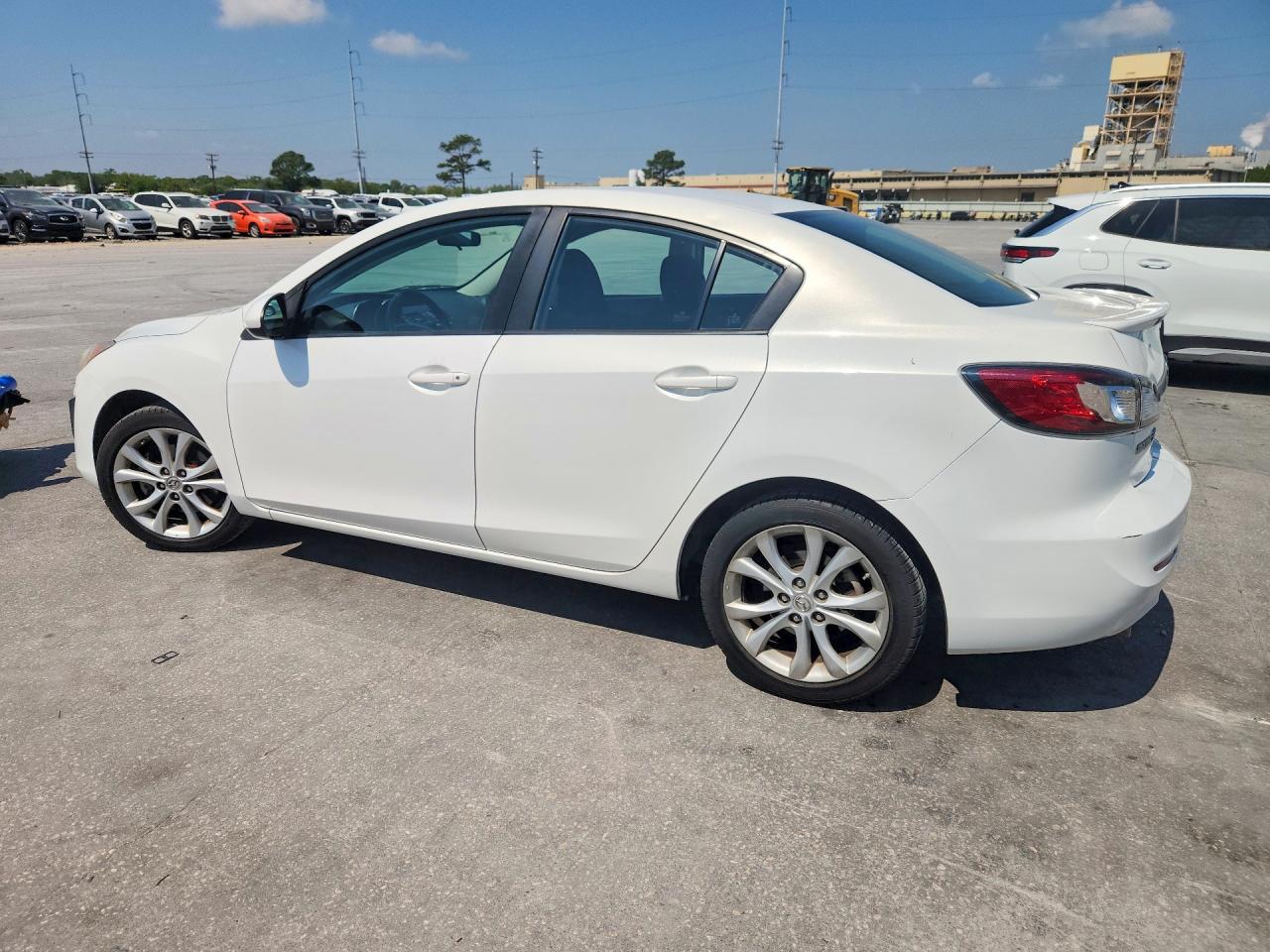 2011 MAZDA 3