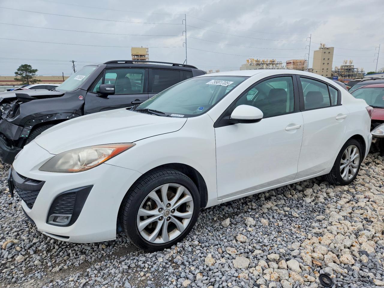 2011 MAZDA 3