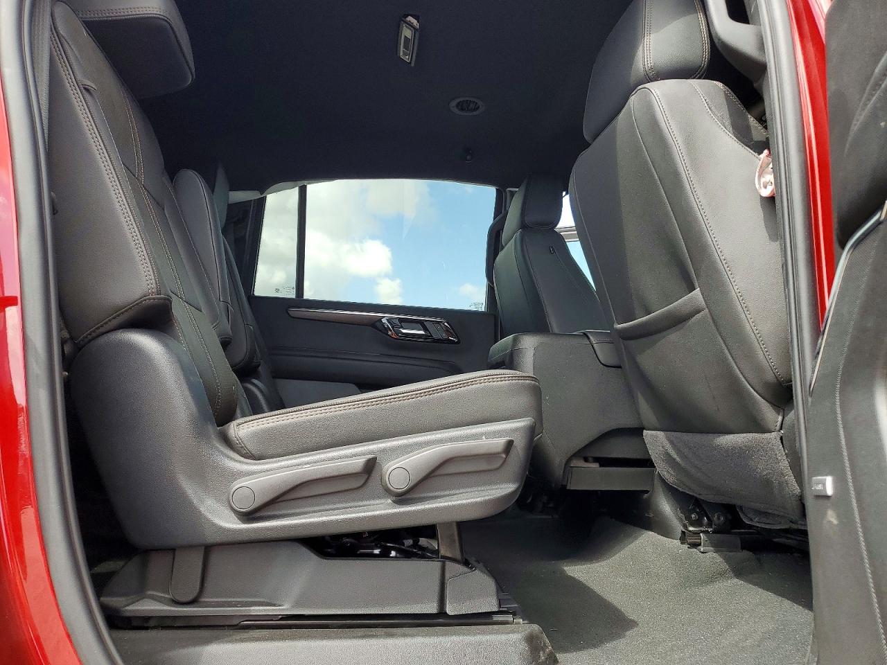 2025 CHEVROLET SUBURBAN