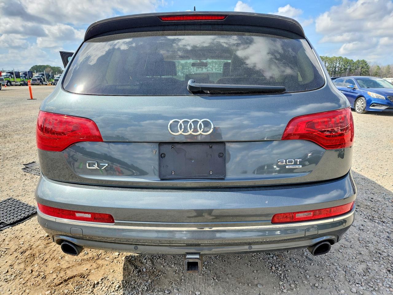 2015 AUDI Q7