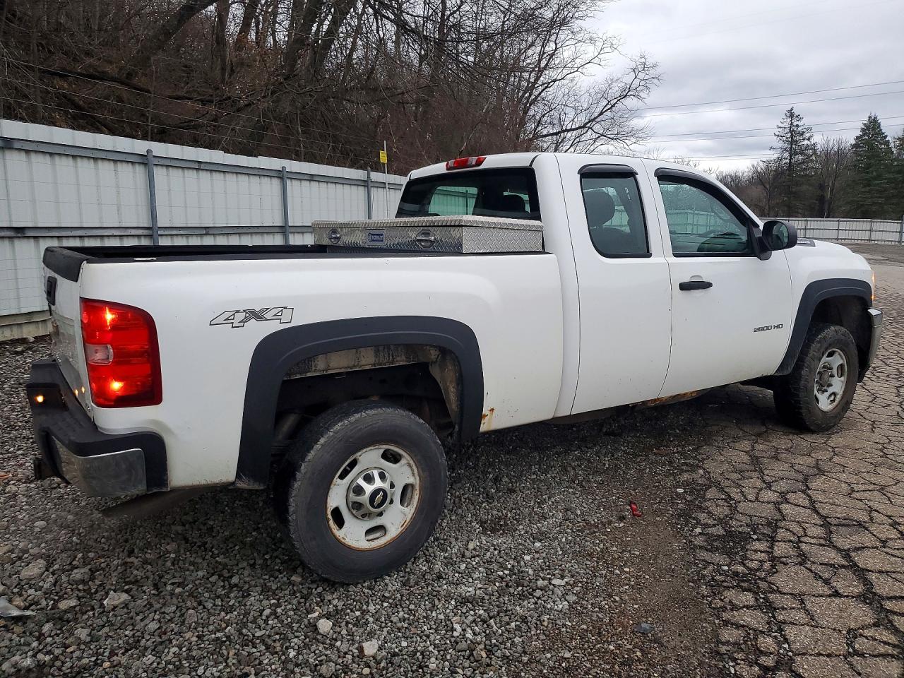 2013 CHEVROLET SILVERADO