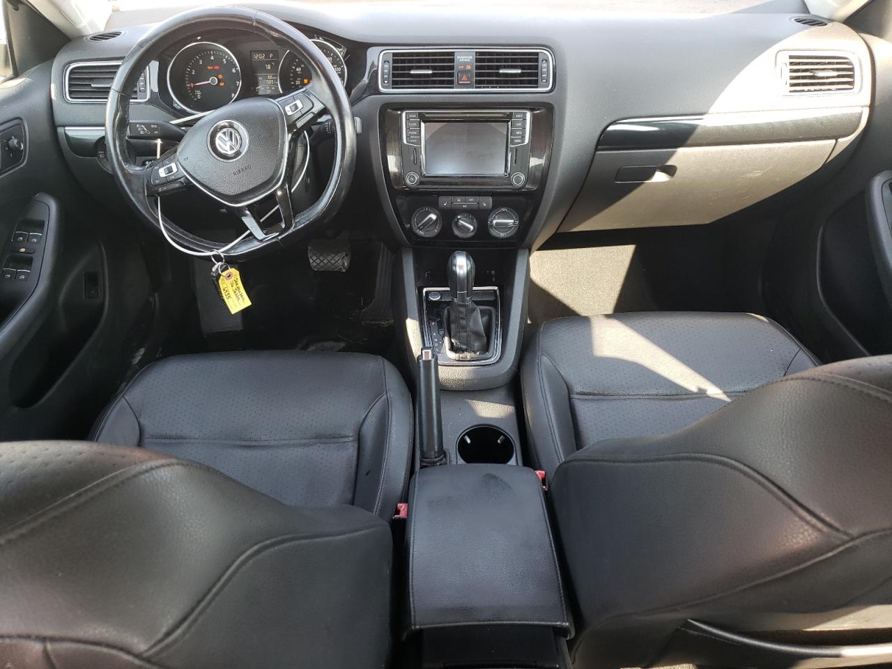 2016 VOLKSWAGEN JETTA