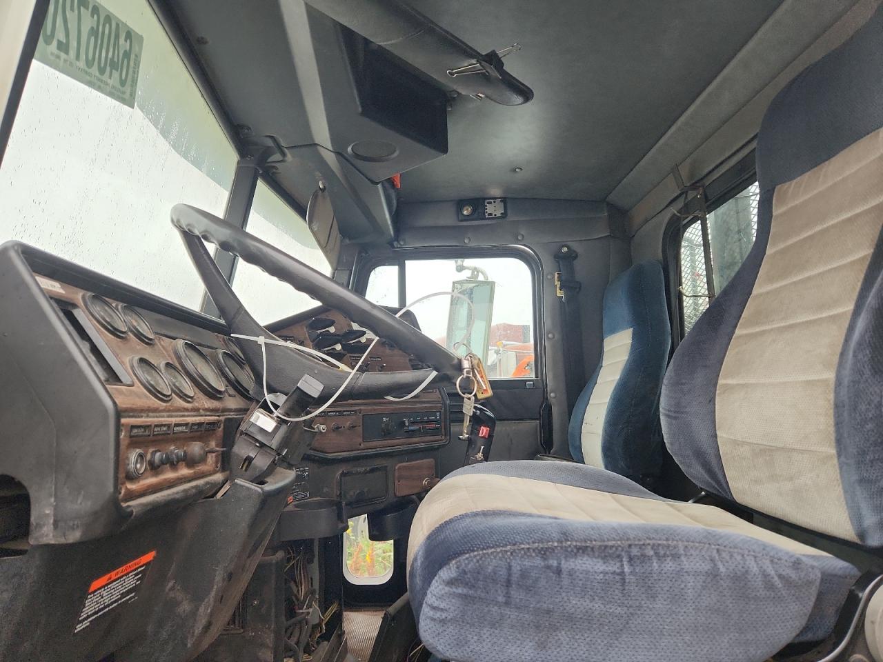 2001 FREIGHTLINER ALL Models