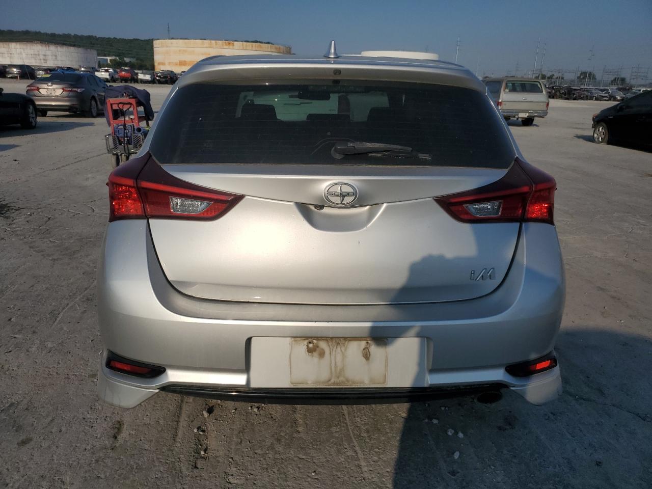 2016 TOYOTA SCION