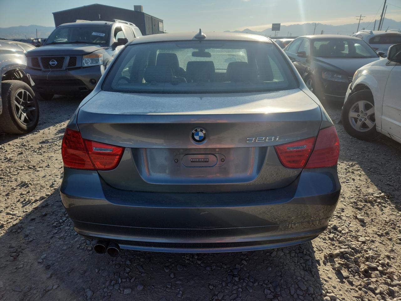 2011 BMW 3 SERIES