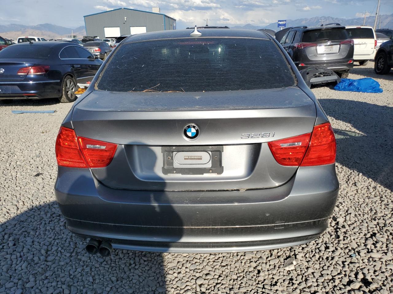 2011 BMW 3 SERIES