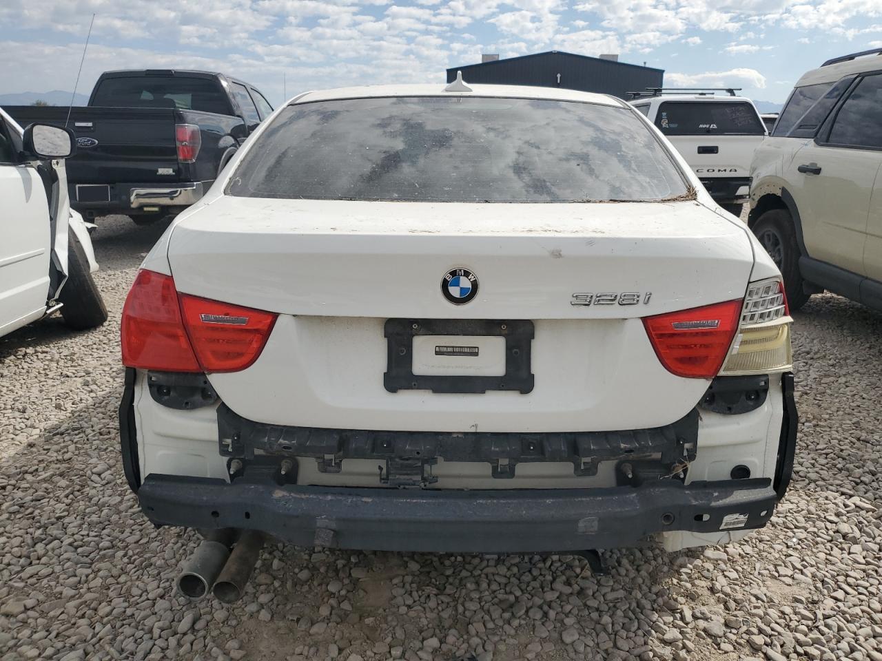 2011 BMW 3 SERIES