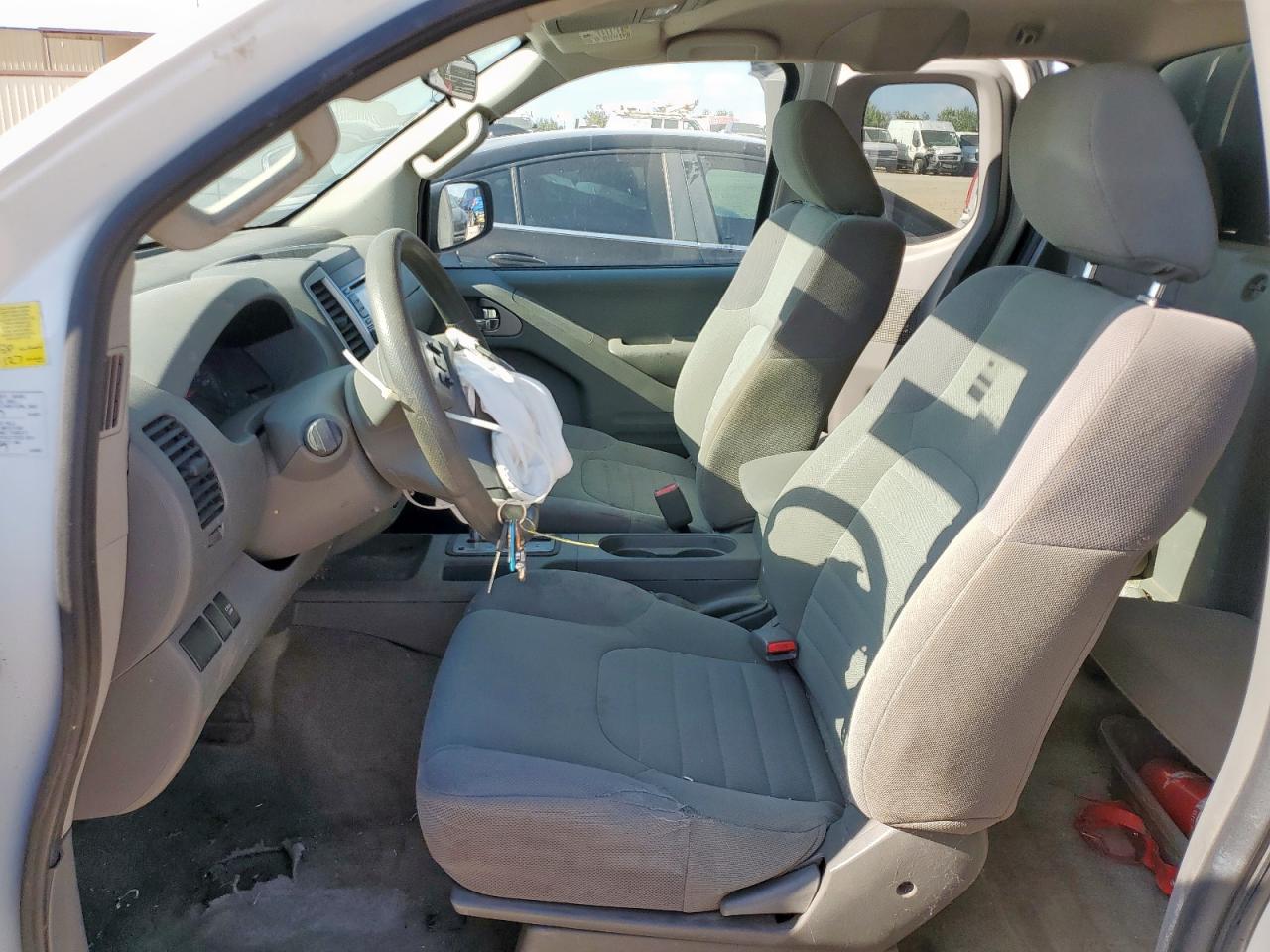 2017 NISSAN FRONTIER