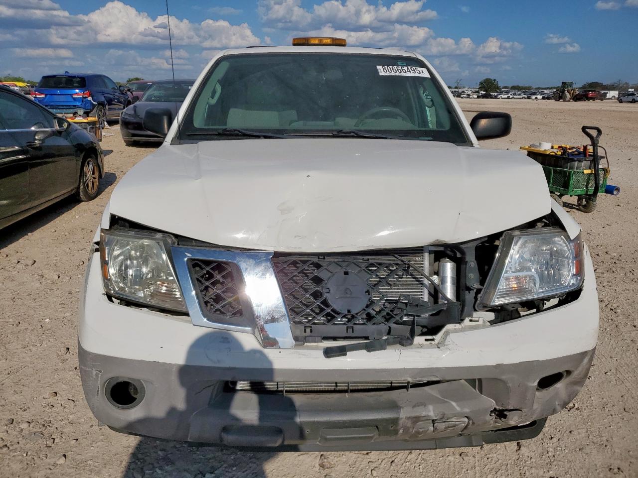 2017 NISSAN FRONTIER