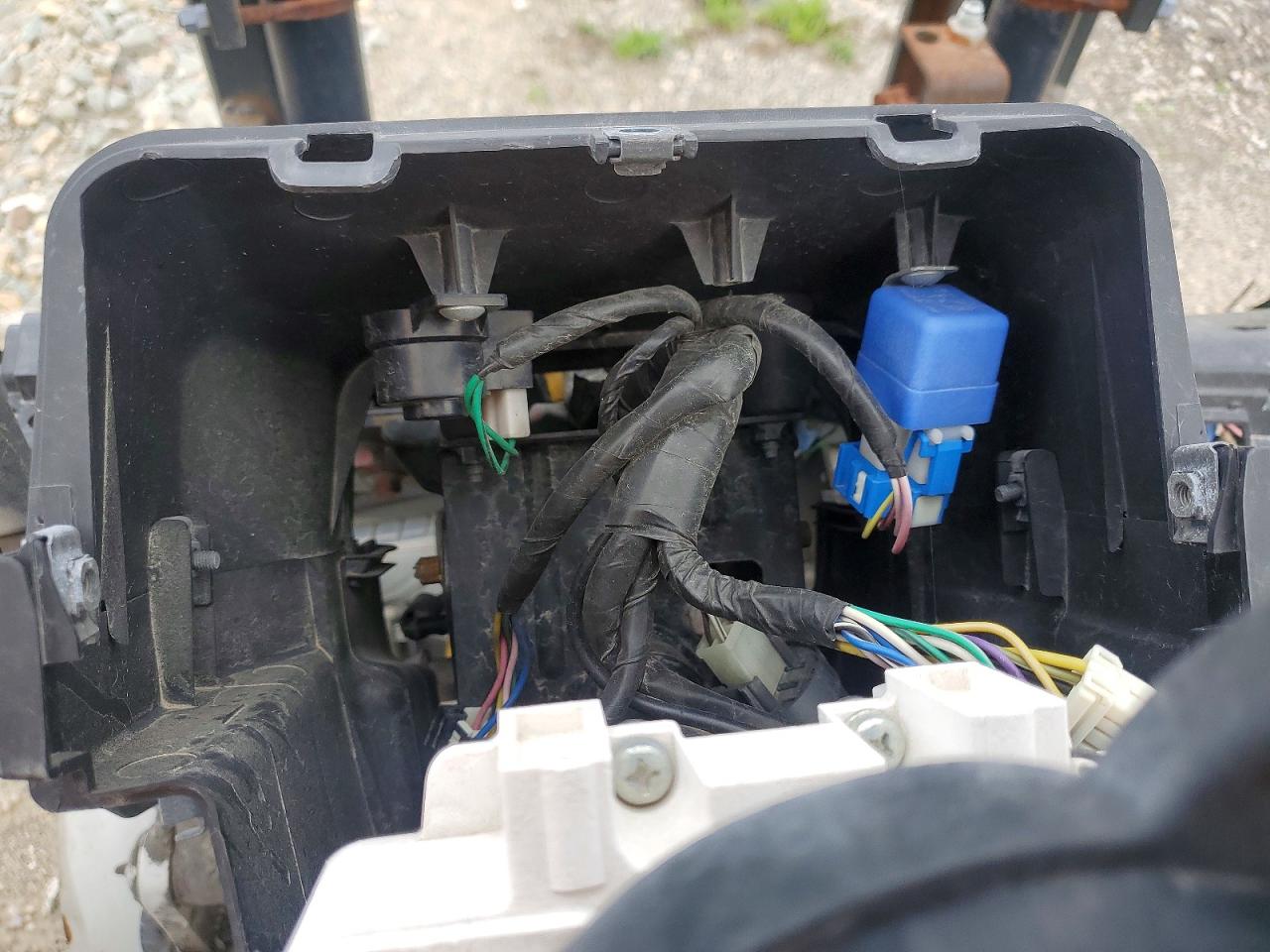 2011 NISSAN FORKLIFT
