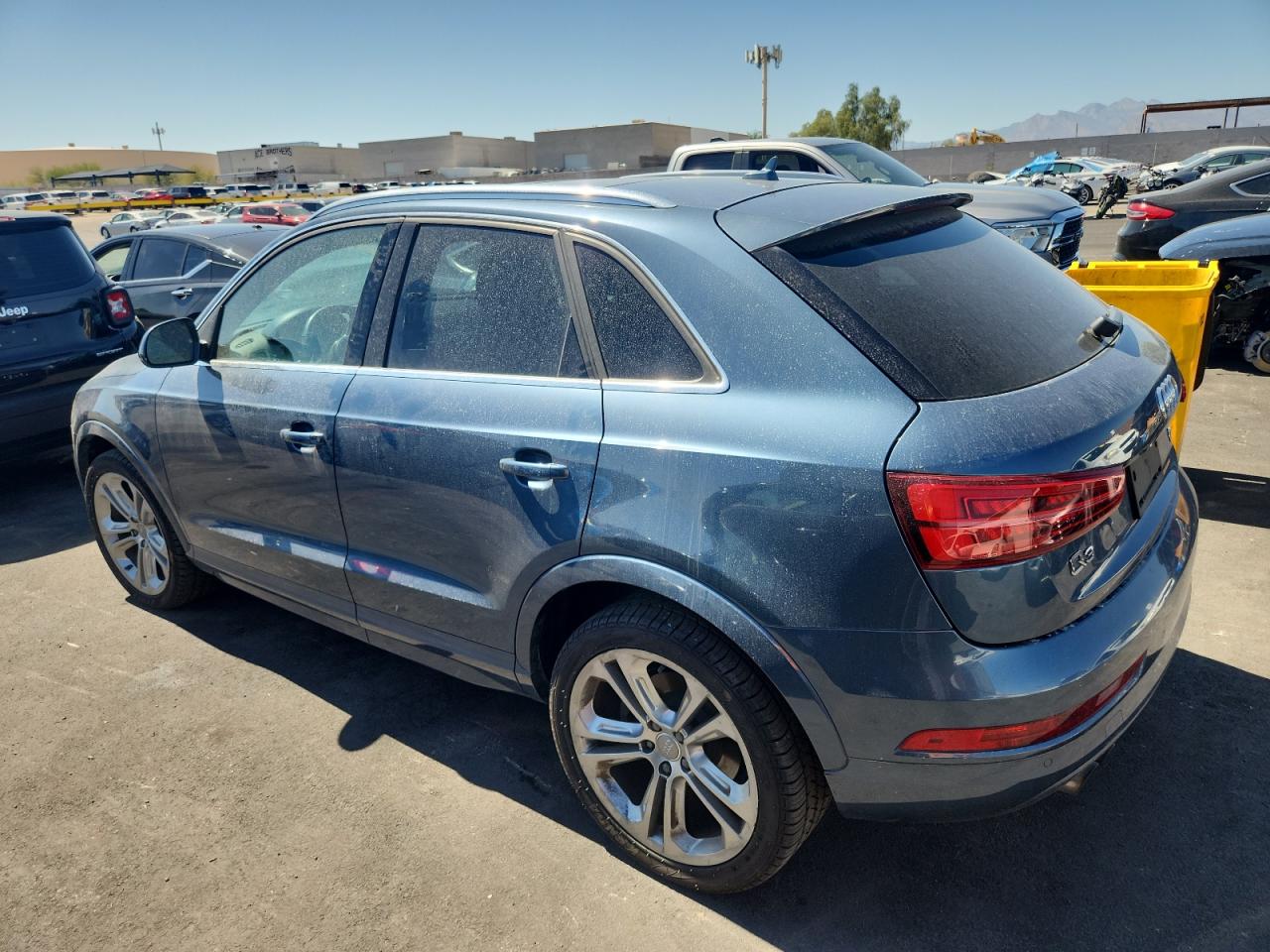 2016 AUDI Q3