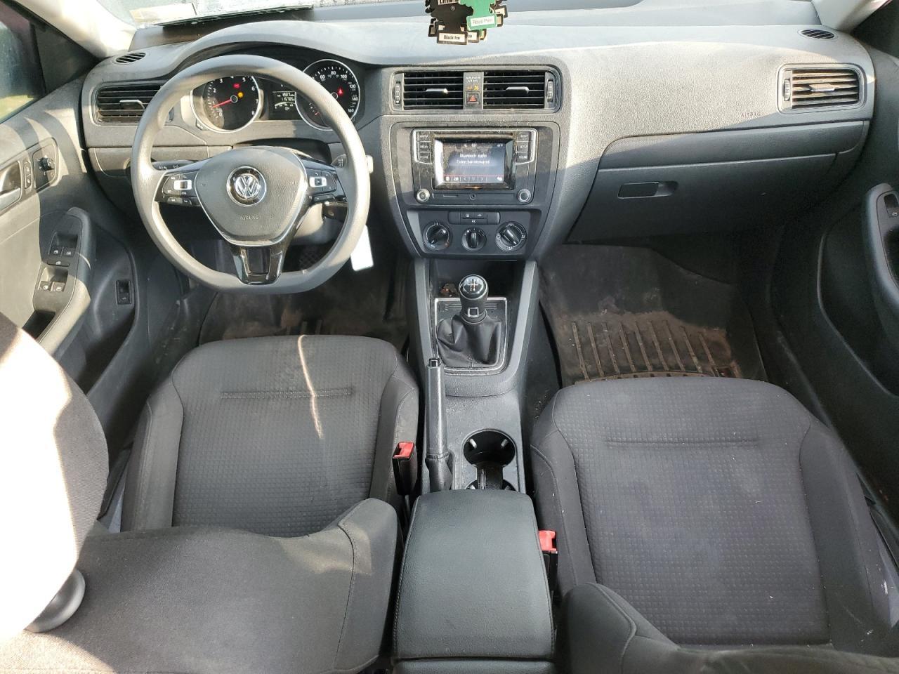 2016 VOLK JETTA