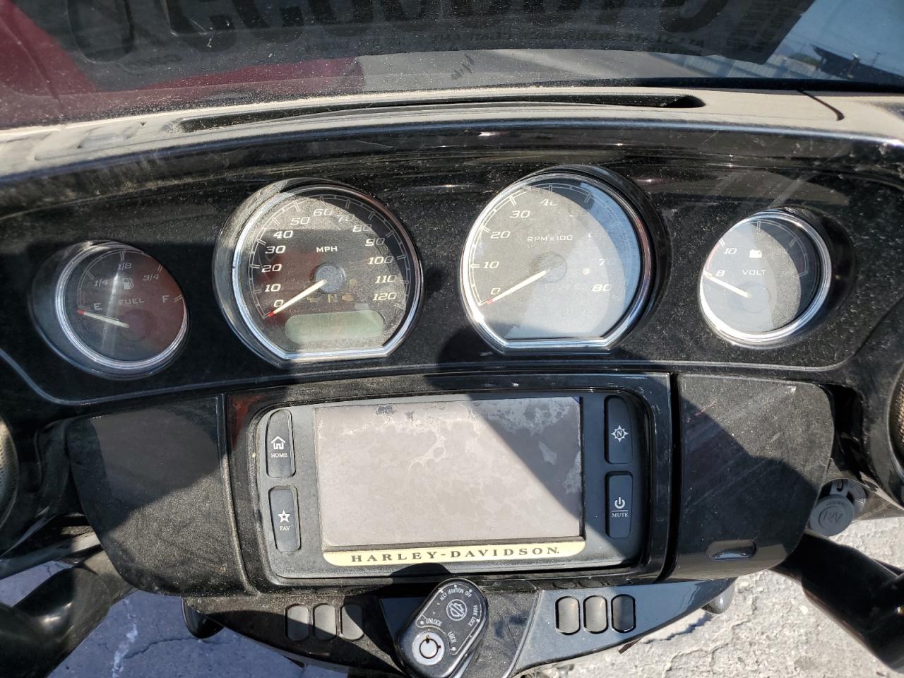 2018 HARLEY-DAVIDSON FL
