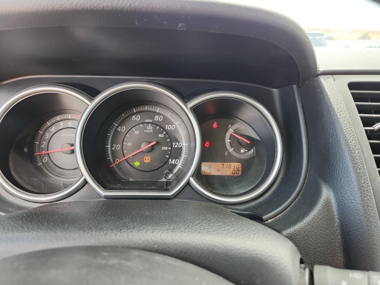 2010 NISSAN VERSA