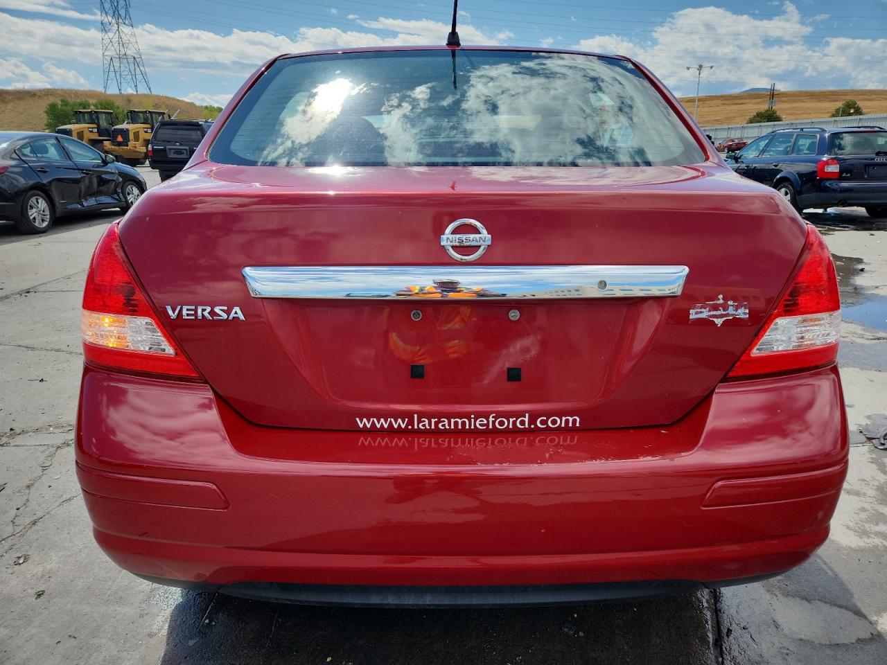 2010 NISSAN VERSA