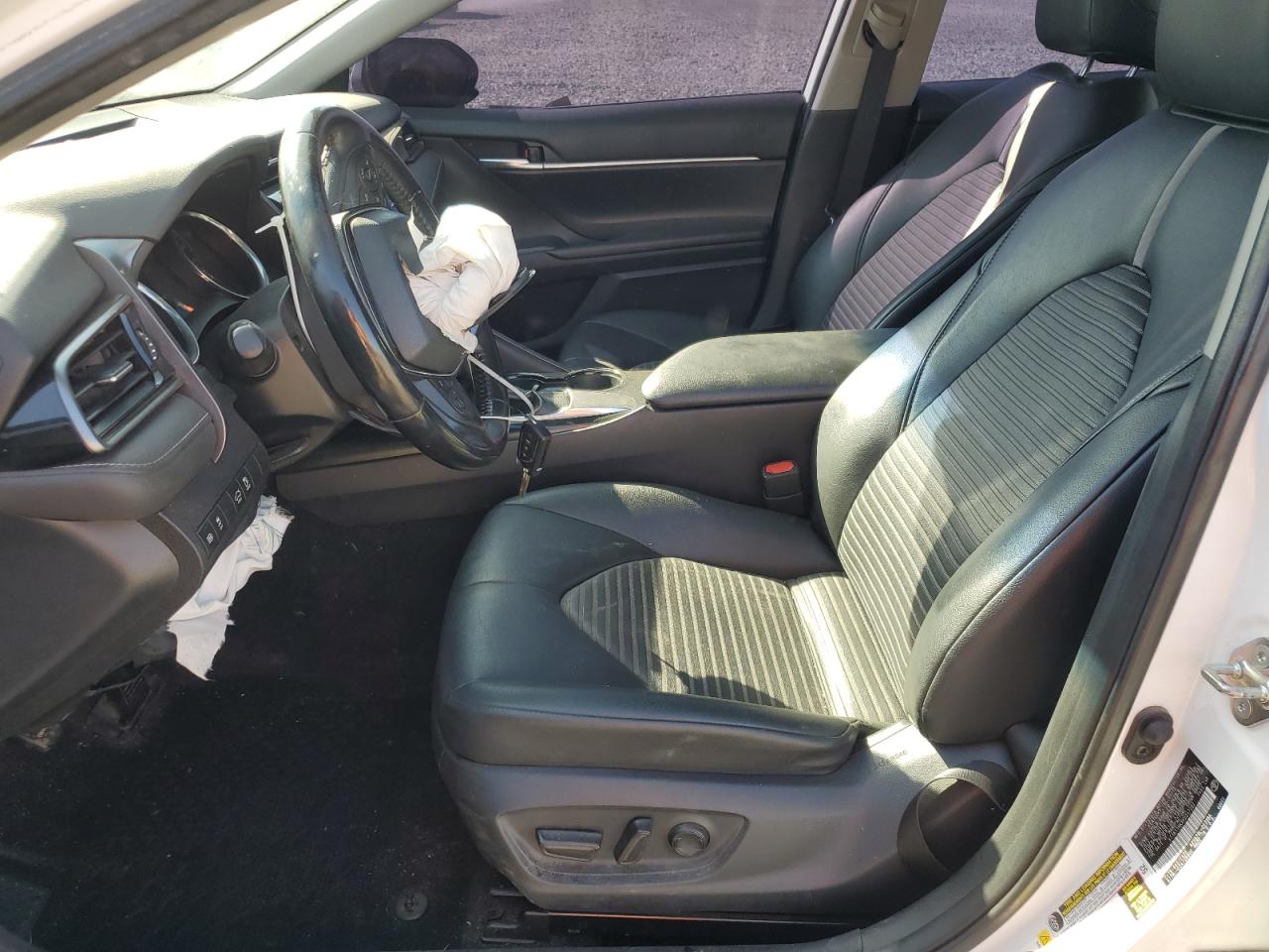 2019 TOYOTA CAMRY
