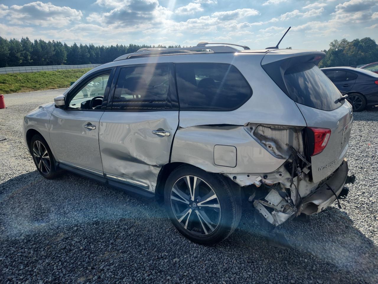 2018 NISSAN PATHFINDER