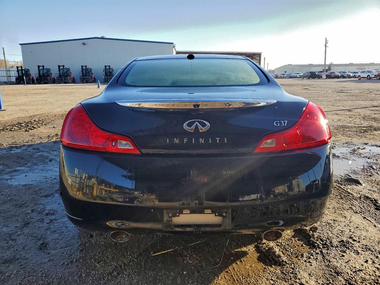 2013 INFINITI G37